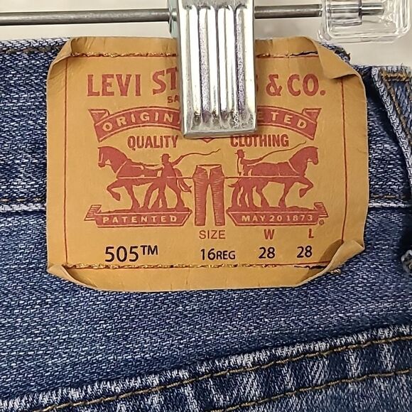 LEVI'S 505 Light Blue Wash Jeans Boys Size 16 (28W x 28L) Distressed Denim 28/28 - Picture 6 of 7